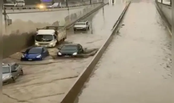 VMT: lluvias constantes en Lima provocan aniego en bypass de av. Pachacútec