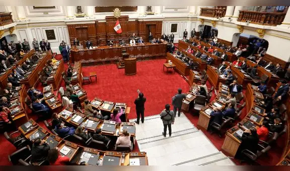 Encuesta IEP: mayoría ve que Congreso transgrede la democracia