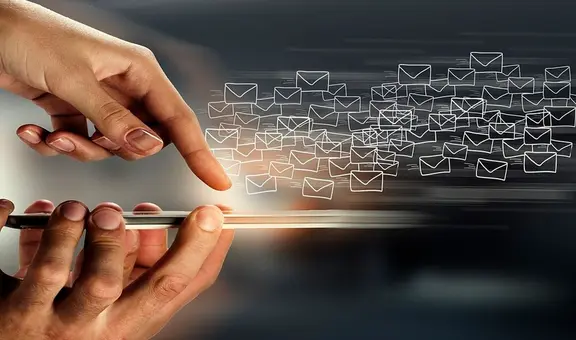 Se filtran millones de correos electrónicos y contraseñas en internet: cómo saber si te afecta