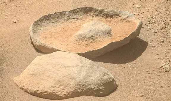 El rover Perseverance halla en Marte una extraña roca en forma de sombrero