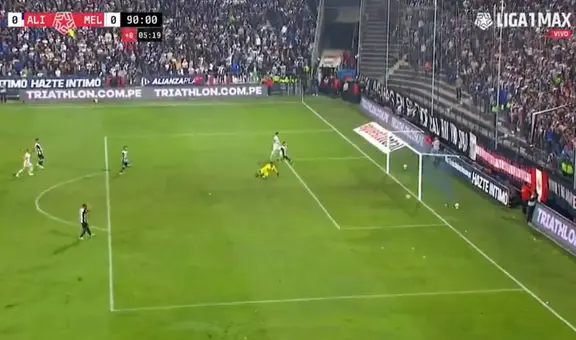 ¡El palo salva a Alianza Lima! Da Silva realizó gran jugada individual, pero su remate dio en el poste