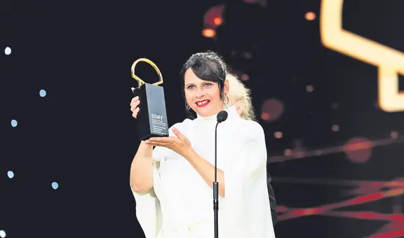 Directora hace historia en el Festival de San Sebastián