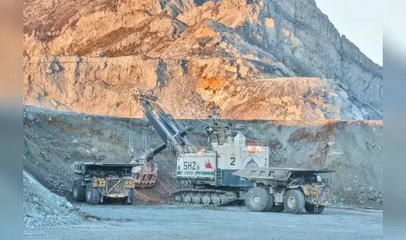 PCM anuncia adelanto de hasta S/100 millones del canon minero para Moquegua