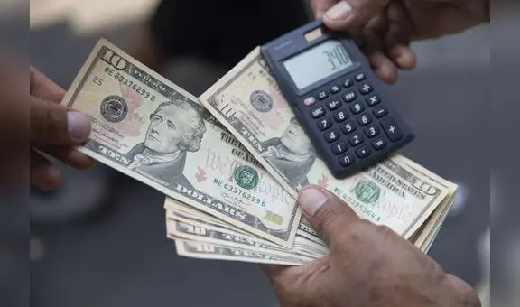 Dólar cierra al alza este 3 de octubre y cotiza en S/3,8230, su máximo valor en siete meses