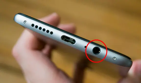 ¿Tu teléfono no tiene jack 3.5 mm para auriculares? Las mejores opciones para que escuches música