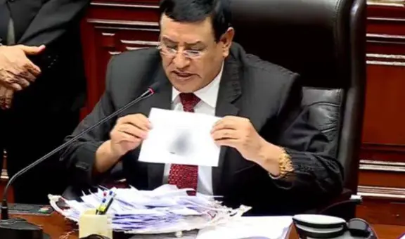 Congreso: piden que Ética revise caso de legislador que dibujó genitales en cédula de votación