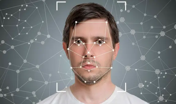 ¿Qué es PimEyes y cómo puede encontrar todas las fotos subidas a internet en las que sales?