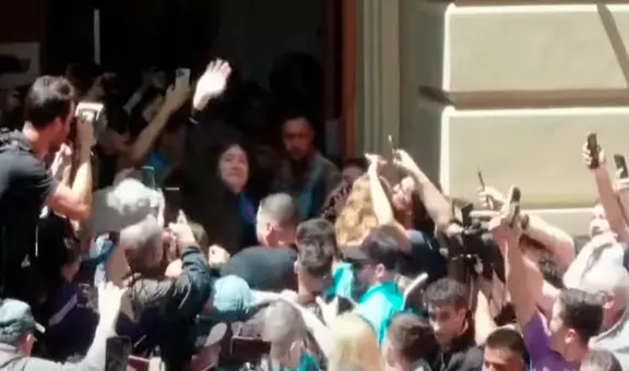 Javier Milei EN VIVO: candidato a la presidencia de Argentina llega a votar en caravana