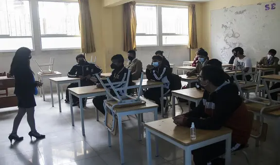 Arequipa: denunciarán a 43 educadores por enseñar con títulos falsos