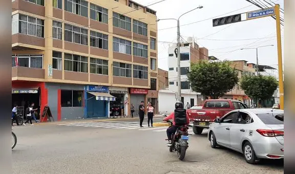 Es peligroso: semáforo sigue inoperativo por juicio contra la Municipalidad de Chiclayo