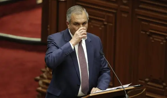 Congreso evalúa censurar al ministro Vicente Romero ante fracaso del estado de emergencia