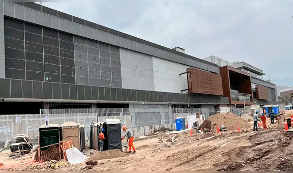 Reportan fuga de gas en el nuevo Mall Aventura de San Juan de Lurigancho