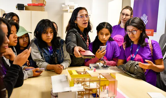 STEM para Todas capacitará a 200 estudiantes peruanas de secundaria en temas de Ciencia y Tecnología