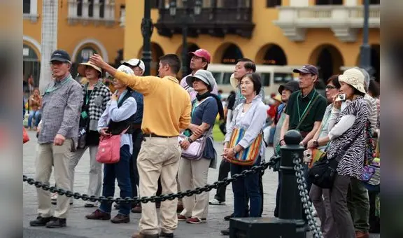 Aprueban padrón de beneficiarios del bono de S/800 para guías turísticos