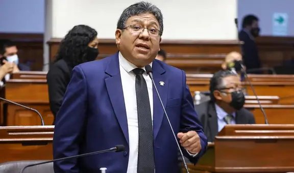 Congreso: Ética verá este lunes 13 denuncia por presunto recorte de sueldos contra Jorge Flores