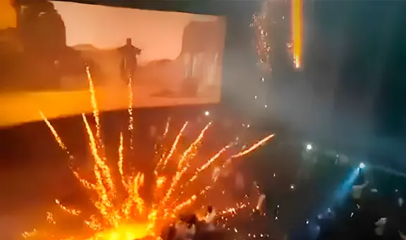 Espectadores causan pánico tras encender fuegos artificiales en una sala de cine de la India