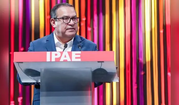 Otárola ofrece facilidades regulatorias y flexibilización de trámites ante empresarios de CADE