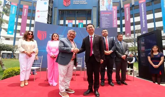 César Acuña confunde a directivo de Huawei y le dice gerente de Hawái: "Solo para en Perú"