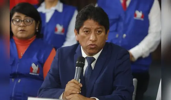 Josué Gutiérrez descarta renunciar y asegura que no conoce a Patricia Benavides