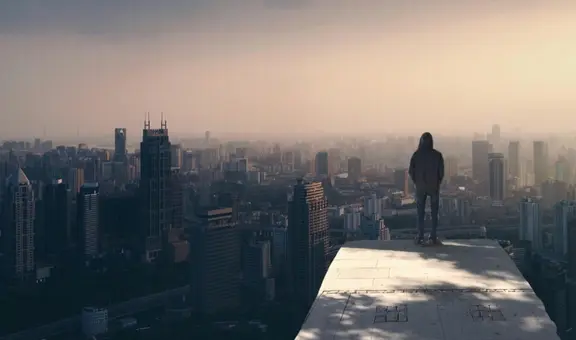 ¿Por qué los que viven en pisos altos envejecen más rápido que los de abajo?