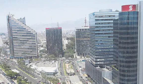 Congreso arremete contra los ingresos tributarios