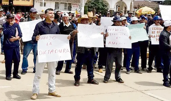 Piura: población de Ayabaca protestó contra Dina Boluarte y ministro Óscar Vera
