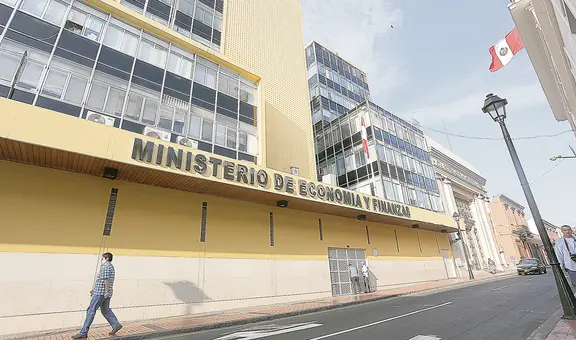 Luego de 22 años, el Gobierno incumpliría la regla fiscal