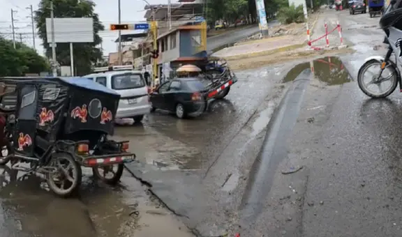 Piura: denuncian que tuberías sobresalidas y hundidas en pista ponen en riesgo a conductores