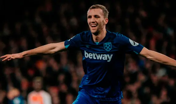 Arsenal pierde 2-0 ante West Ham y deja la punta de la Premier League al Liverpool