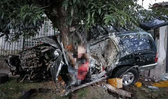 Delincuentes mueren tras huir y chocar camioneta de lujo que acababan de robar en Argentina