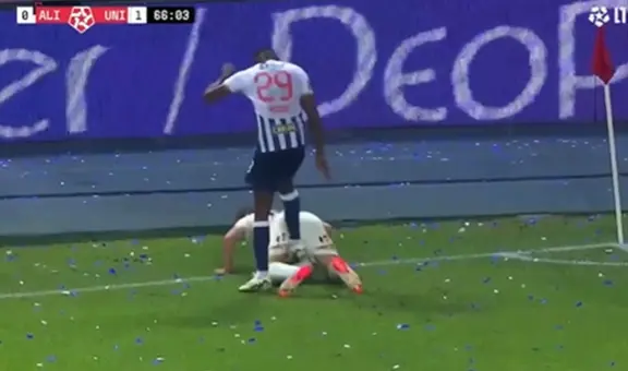 La desleal patada de Ramos a Calcaterra cuando estaba en el piso y que dejó a Alianza con 10 hombres