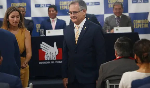 Marco Falconí jura como nuevo miembro de la Junta Nacional de Justicia