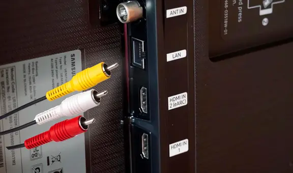 ¿Qué hacer si tu Smart TV no tiene dónde conectar el cable de color rojo, blanco y amarillo?