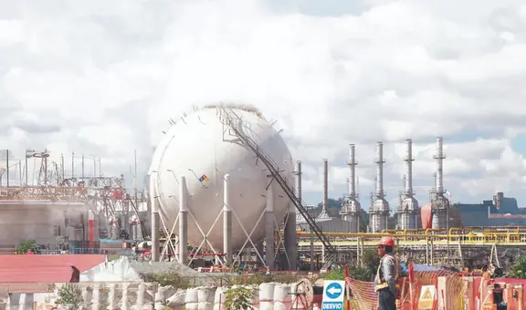 Huelga en Camisea amenaza suministro de gas nacional y de exportación