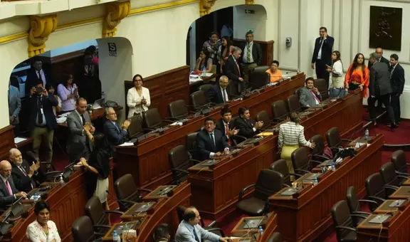 Admiten demanda de amparo contra la reelección de congresistas y la bicameralidad