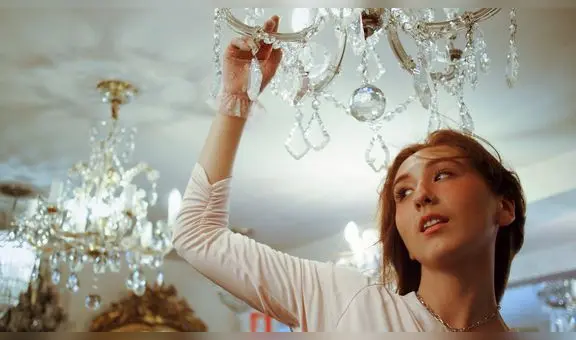 Maya Endo estrena videoclip de "Habitación"