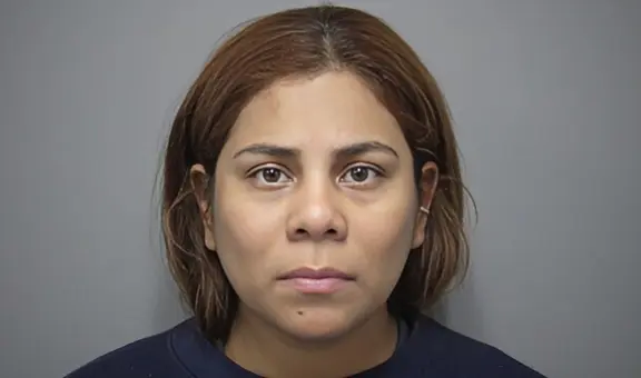 Condenan a cadena perpetua a mujer acusada de asesinato tras dejar sola a su bebé durante 10 días