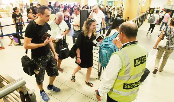 Arriban más turistas extranjeros, pero aún no se llega a niveles prepandemia