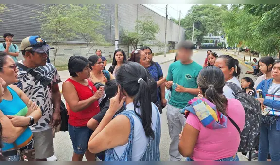 Joven no pudo ingresar a rendir examen de la UNP: madres le regalan dinero para que vuelva a postular