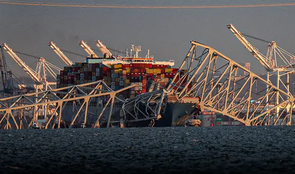 El puente en Baltimore se derrumba tras choque con barco Dali en Estados Unidos [VIDEO]