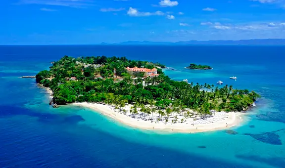 La isla compartida por 2 países está en Latinoamérica y es la cuarta más grande del mundo