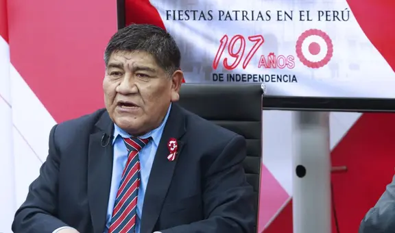 Congreso reúne firmas para censurar al ministro Rómulo Mucho por falta de idoneidad