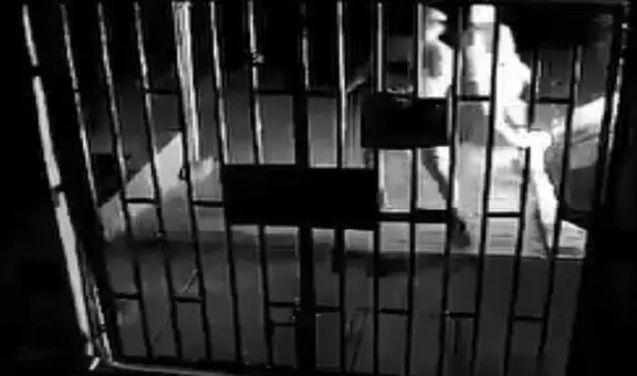 Piura: delincuentes prenden fuego a carro de comerciantes y dejan carta extorsiva