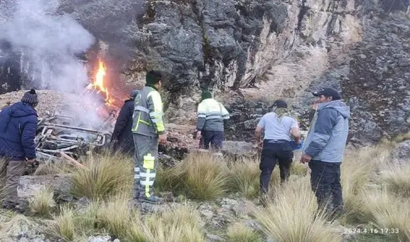 Huancavelica: conductor muere calcinado tras volcar su vehículo en el que viajaba