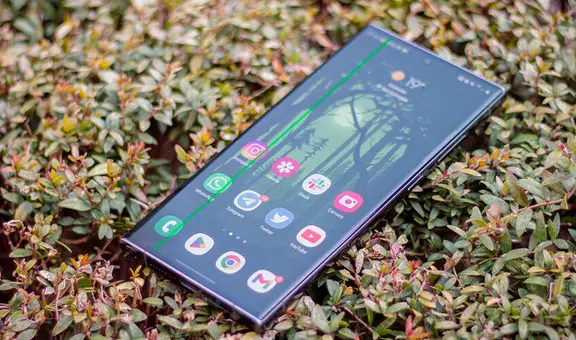 ¿Apareció una línea verde en la pantalla de tu teléfono Samsung? Esta sería la causa y su solución