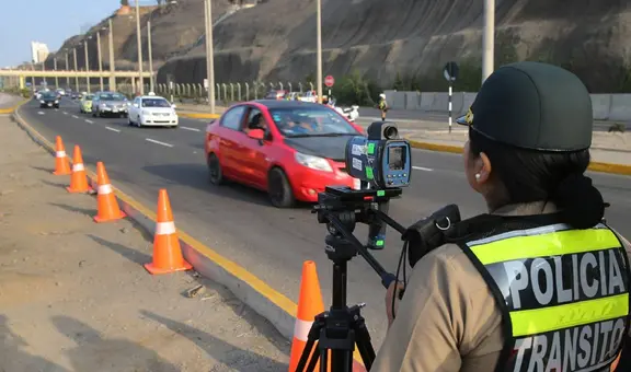 Fotopapeletas: ¿las multas por exceso de velocidad las recibe el conductor o el propietario del vehículo?