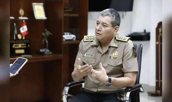 También espiaron a excomandante general de la Policía Nacional