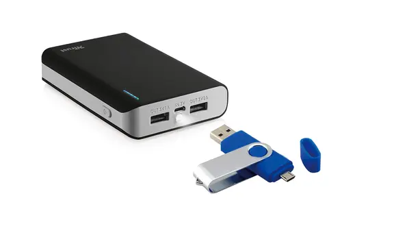 ¿Qué sucede si conectas una memoria USB al cargador portátil de tu smartphone? Te contamos