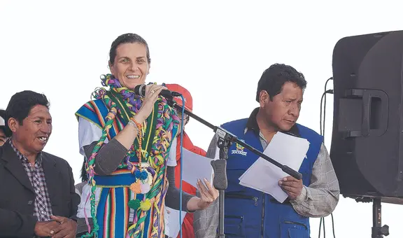 Interpelarán a Hania Pérez de Cuéllar la próxima semana