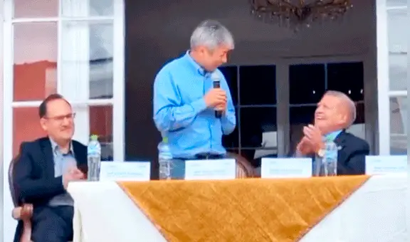 Ministro Arista trolea a César Acuña al confundir cifra durante firma de convenio: “Ya estoy igual que usted”